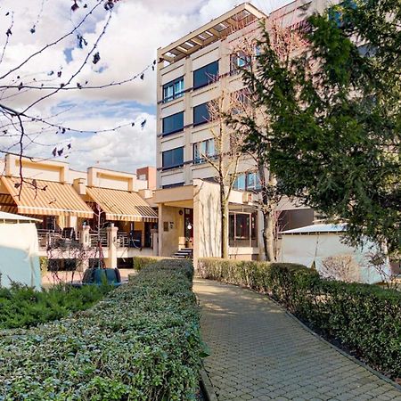 Best Western Central Hotel Arad Bagian luar foto