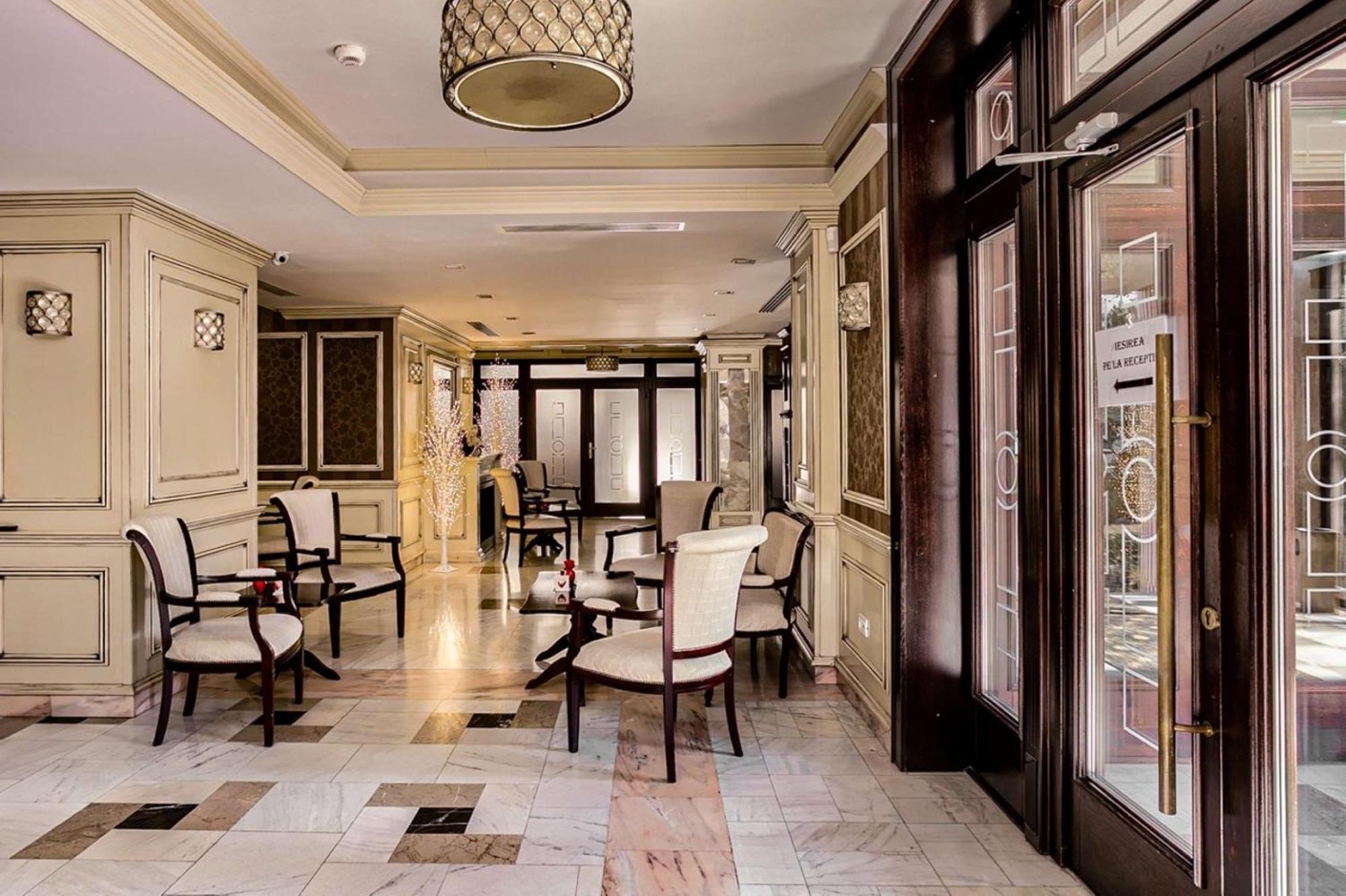 Best Western Central Hotel Arad Bagian luar foto