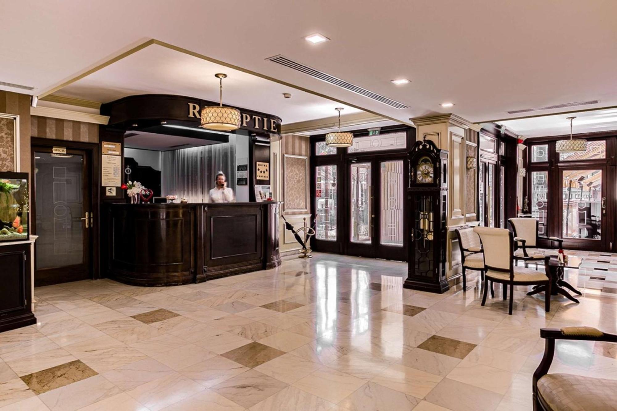 Best Western Central Hotel Arad Bagian luar foto