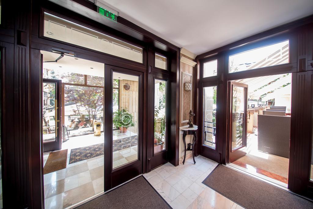 Best Western Central Hotel Arad Bagian luar foto