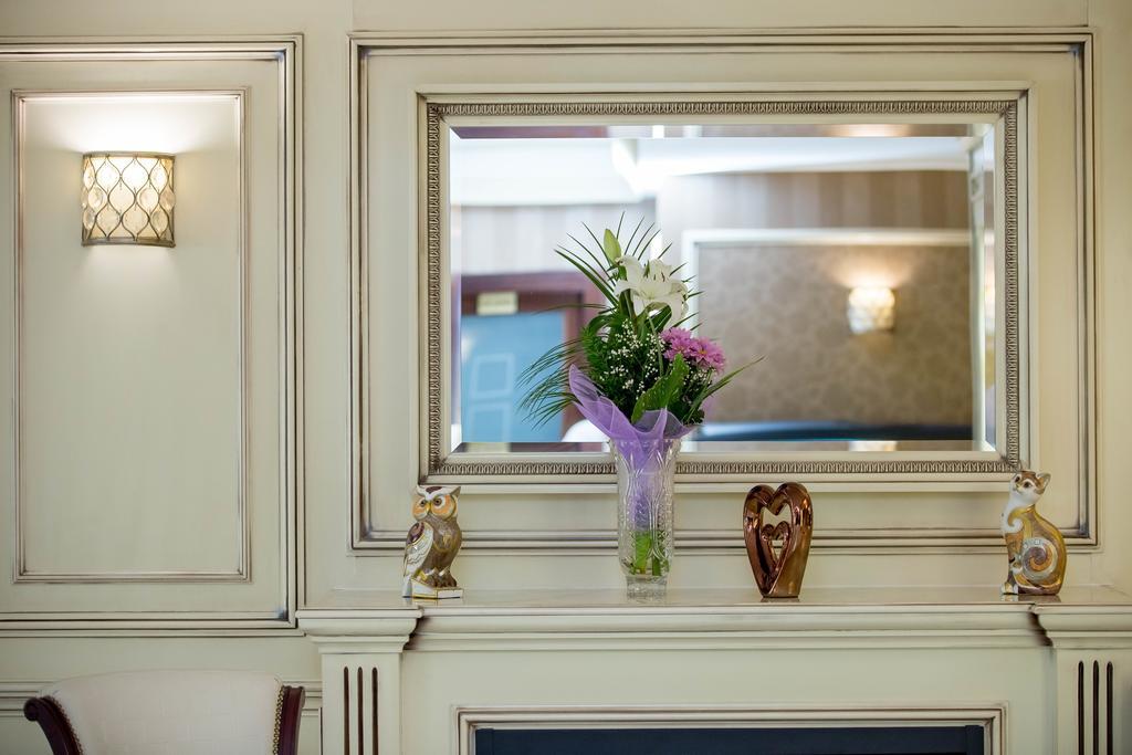 Best Western Central Hotel Arad Bagian luar foto