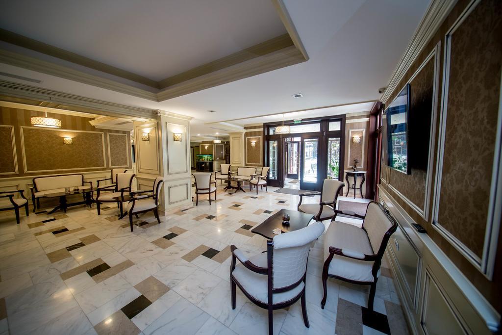 Best Western Central Hotel Arad Bagian luar foto