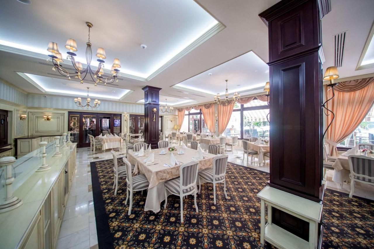 Best Western Central Hotel Arad Bagian luar foto
